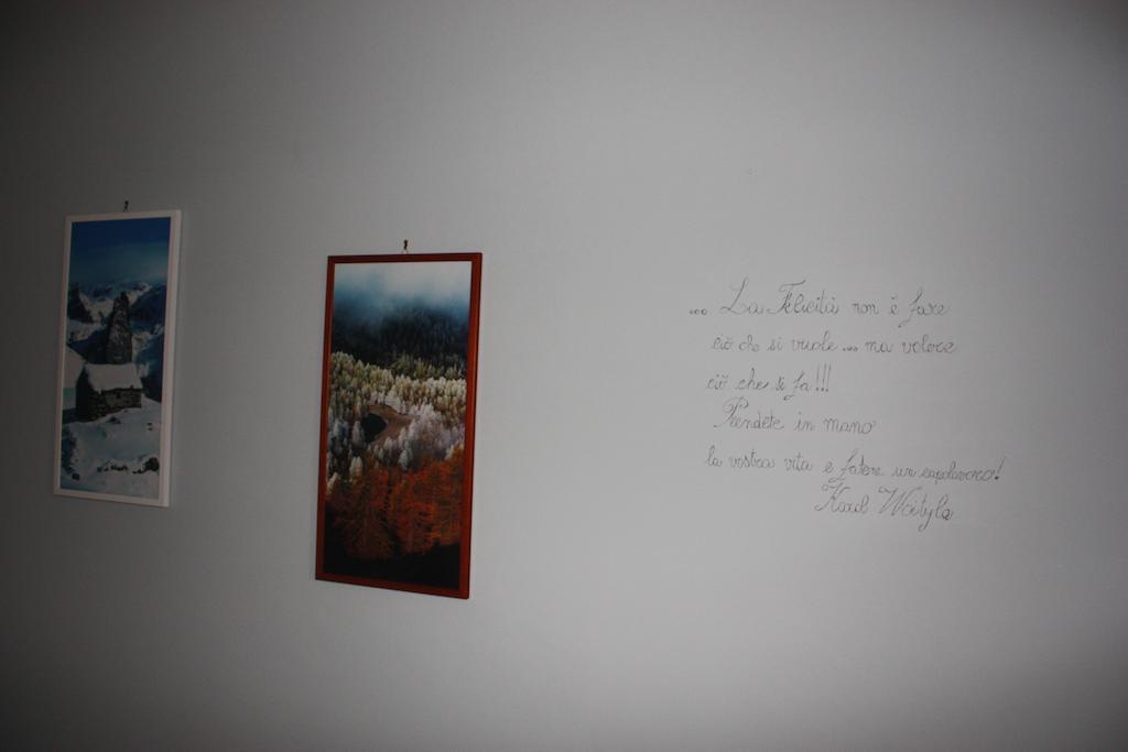 Il Barucin Bed and Breakfast Villar San Costanzo Rum bild
